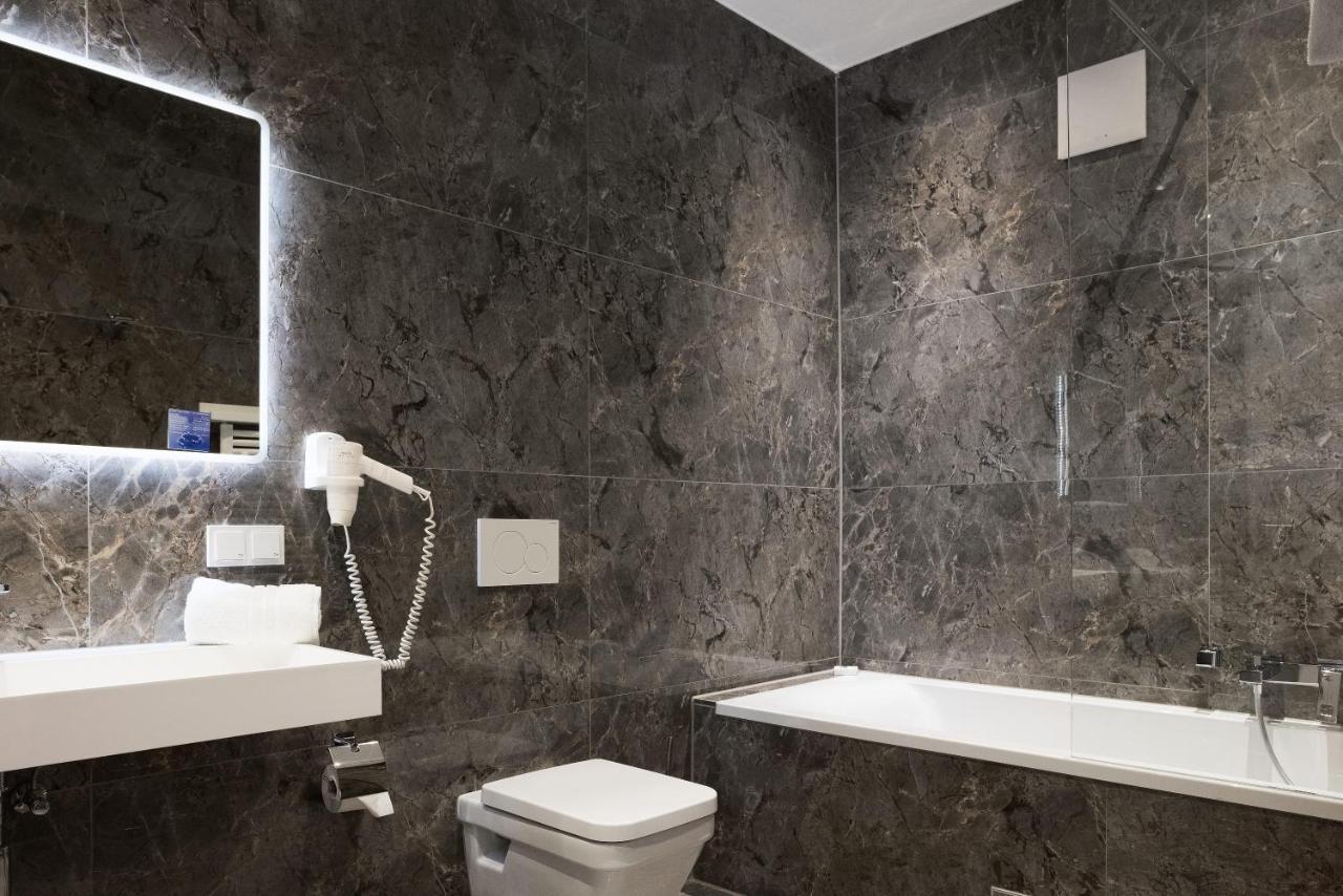 Rheincity Hotel & Boardinghouse Лудвигсхафен ам Рейн Екстериор снимка