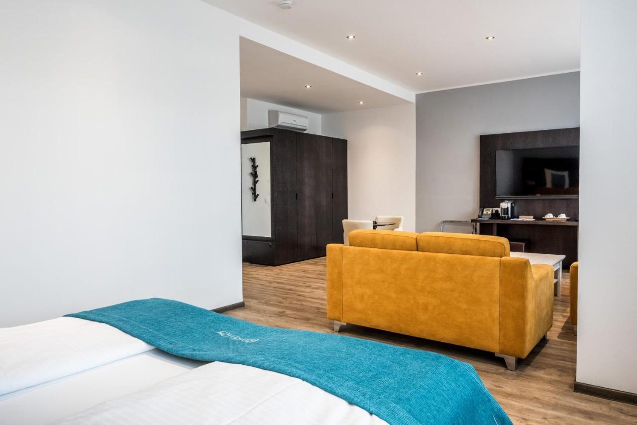 Rheincity Hotel & Boardinghouse Лудвигсхафен ам Рейн Екстериор снимка