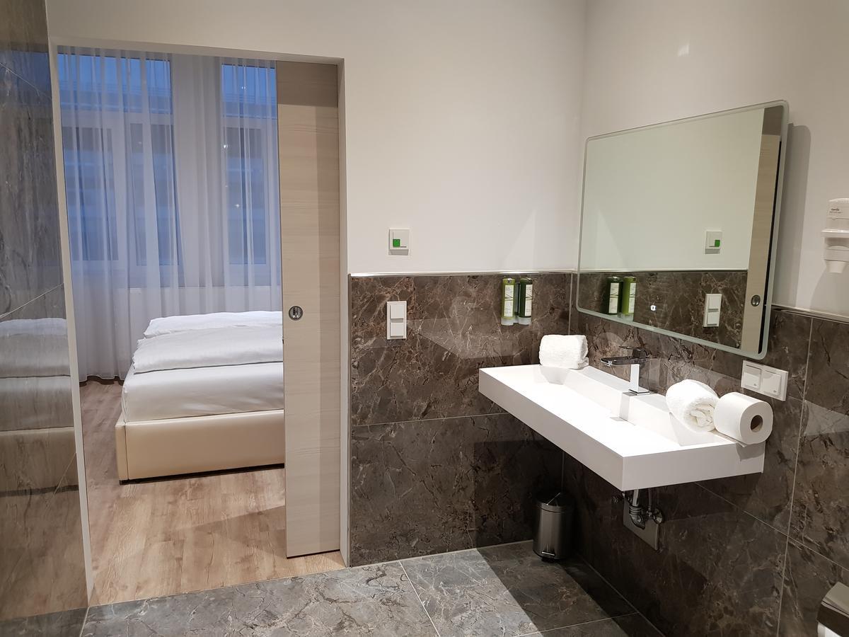 Rheincity Hotel & Boardinghouse Лудвигсхафен ам Рейн Екстериор снимка